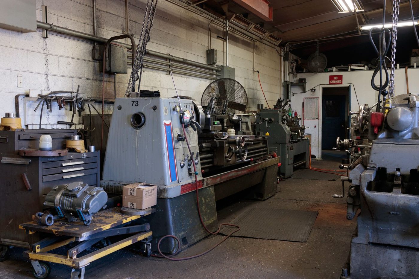 Machine workshop with lathes and milling machines